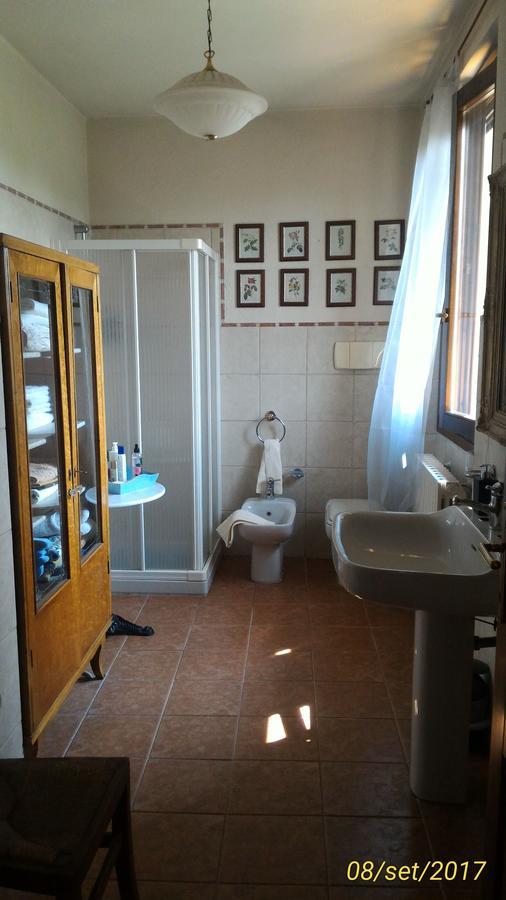 L'Ape In Corte Casa Di Campagna, Via Francigena Stanze E Colazione Vaccarizza Dış mekan fotoğraf