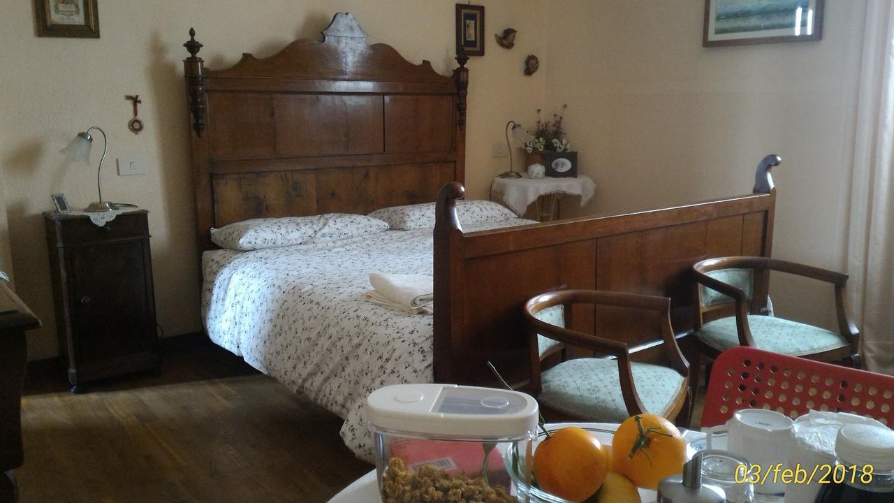 L'Ape In Corte Casa Di Campagna, Via Francigena Stanze E Colazione Vaccarizza Dış mekan fotoğraf